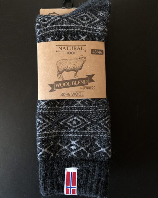 Yllesockor i 80% ull med Norsk flagg svart/grå