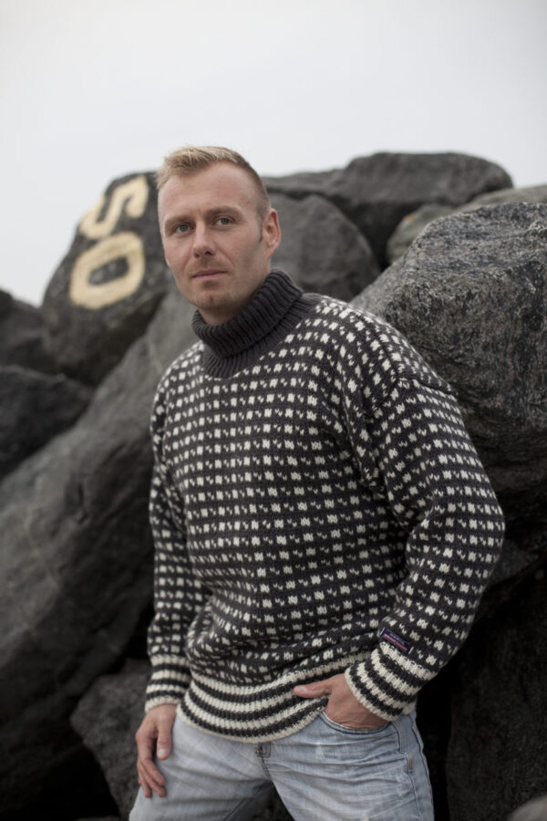 Retromodern Isländsk tröja med polokrage unisex