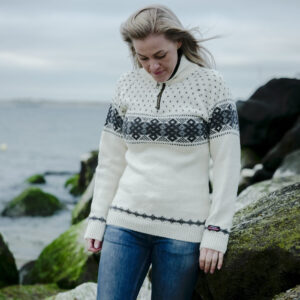 Norwegian wool sweater raglan sleeves