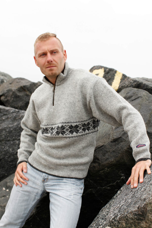 Grå norsk ylletröja unisex