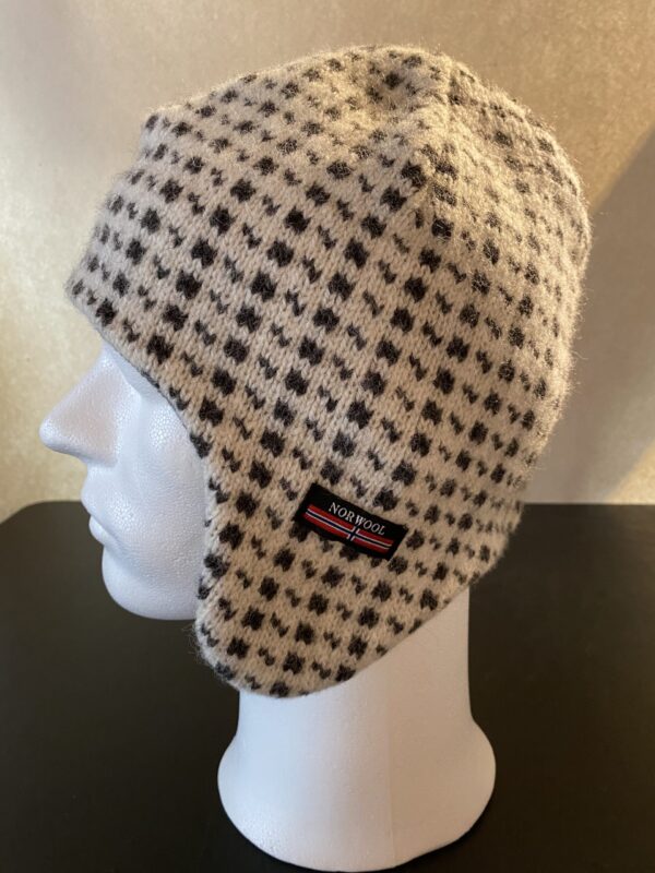 Norwegian wool beanie with earflaps
