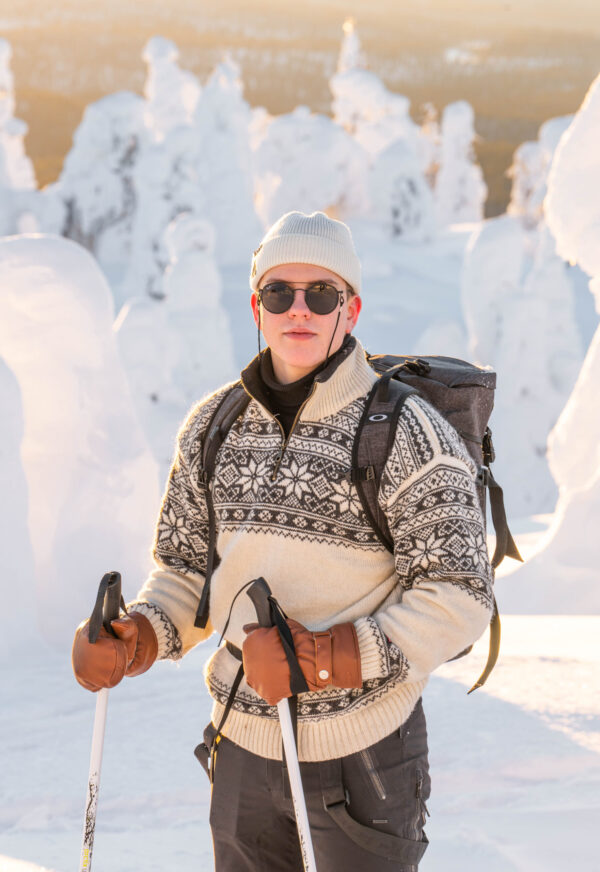 wool sweater in winterwonderland